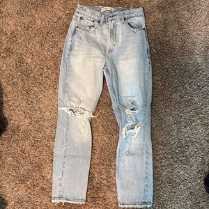 Light Denim Abercrombie ‘The Mom High Rise’ Jean